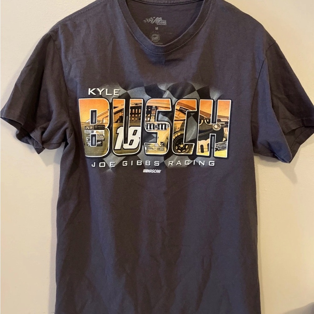 Kyle Busch M&M’s Shirt Joe Gibbs Racing Size Medium 2017